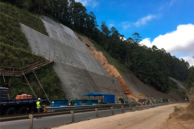 Contenção de Deslizamento de Terra